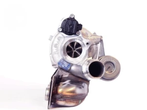 Tehdaskunnostettu turboahdin BorgWarner KKK 18539880001 18539700001 18539880005 18539700005 11654575479 11657583908 11657636425 758390810 7583908 7636425 4575479