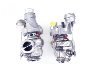 Tehdaskunnostetut turboahtimet BorgWarner KKK Bi-turbo 18559880007 18559880008 18559700007 18559700008 1855-988-0007 1855-988-0008 1855-970-0007 1855-970-0008 A1770900180 A1770900280 1770900180 1770900280